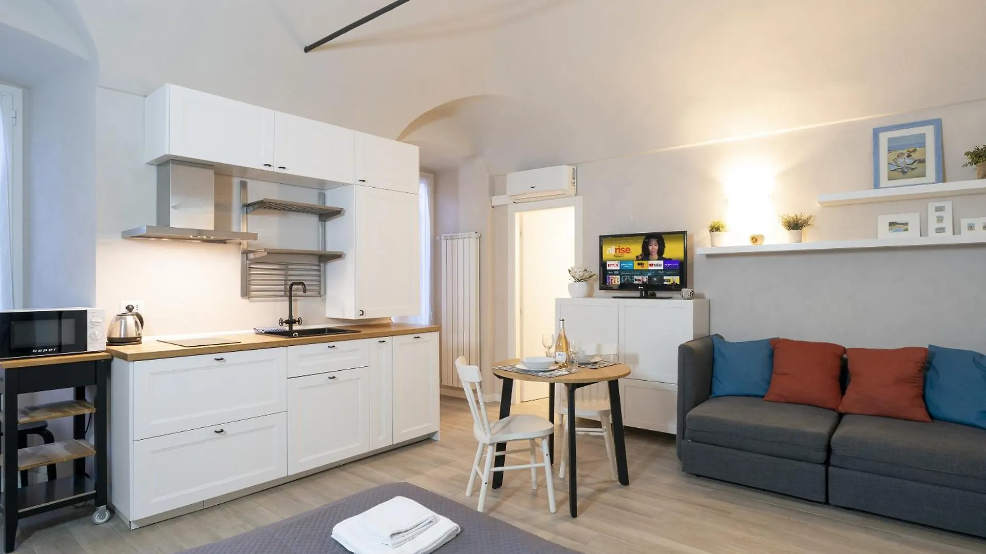 Apartment Corradi Central Studio! Theatre Ariston & Casino Sanremo